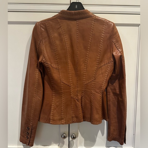 Gorgeous Elie Tahari Brown Leather blazer / Jacket - Women’s Size Small - Picture 2 of 16